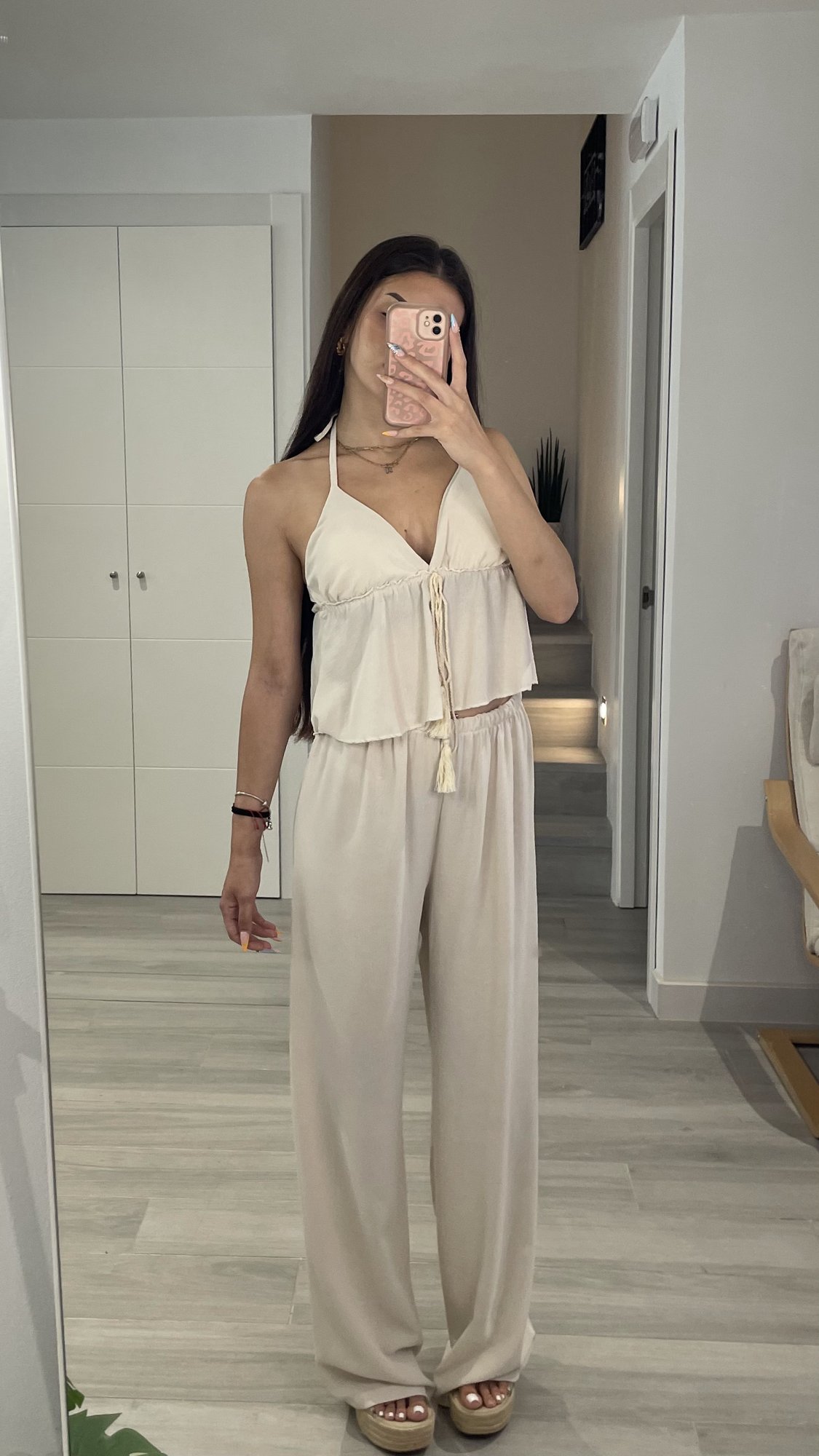 Conjunto Boho en color blanco roto de cuerpo entero