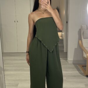 Pantalón pañuelo en color verde oliva de cuerpo entero