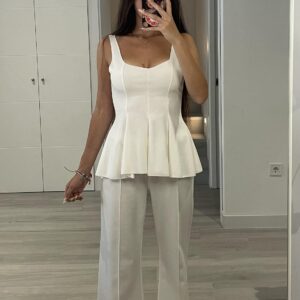 Conjunto Zara en color blanco roto de cuerpo entero